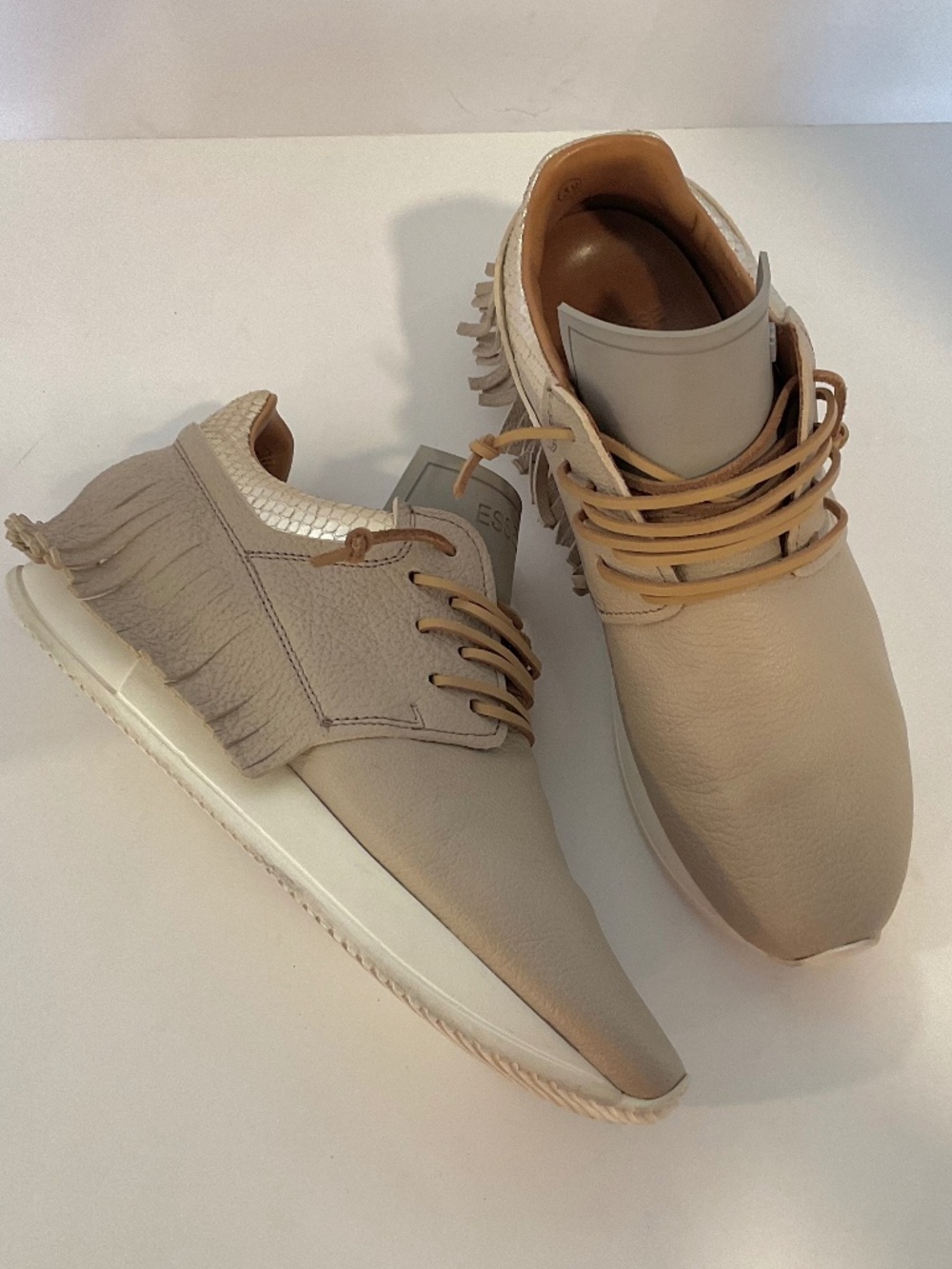 ESSEUTESSE Fringe Sneaker Tan Leather Gold Textured Trim Size EU 39